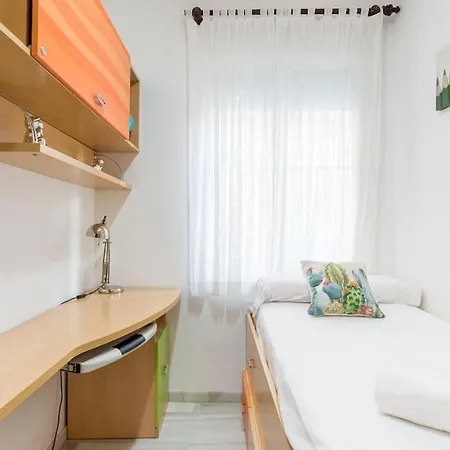 Bright, Quiet And Ground Floor In The Center *